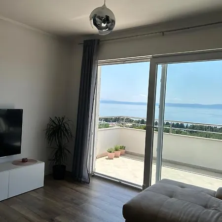 Πανσιόν Tomas Tučepi