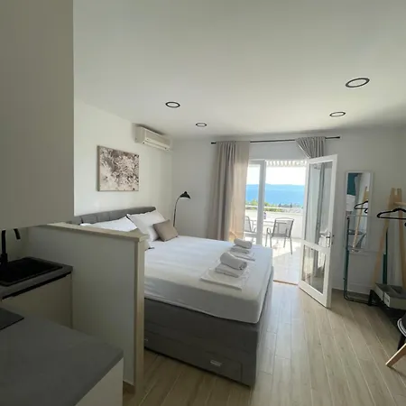 Tomas Πανσιόν 3*