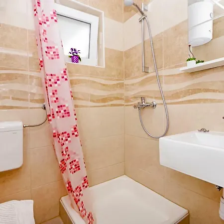 Tomas Πανσιόν 3*