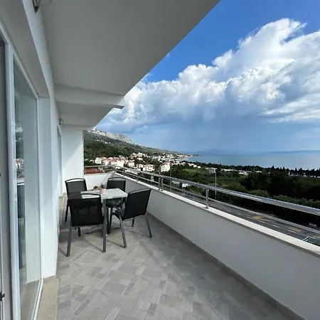 ゲストハウス Tomas 3*