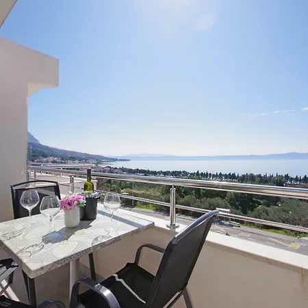 ゲストハウス Tomas