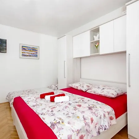 Tomas ゲストハウス Tučepi